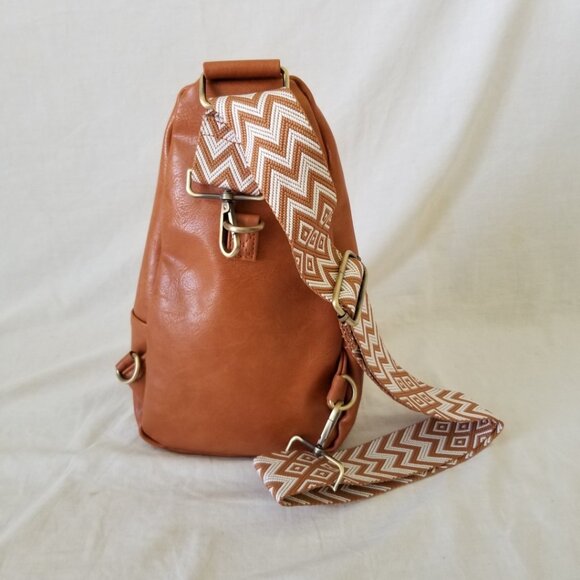 NEW! Faux Leather Shoulder/Crossbody Bag w/2-Zipper Sections & Detachable Strap - Picture 11 of 15